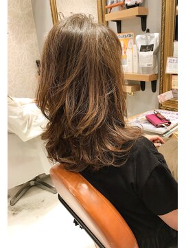 ミッシェル アフロート(michelle afloat) ２０代３０代４０代５０代小顔Cカーブトップ動き簡単レイヤー