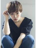 大人可愛い耳出しショートヘア2　/ ロミー本厚木