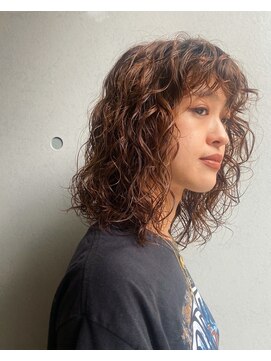 遊人セントラル(CENTRAL) [心斎橋/難波］ニュアンスカラー×無造作ミディアムヘア