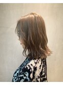 YOKE 大人ボブパールベージュブリーチ結べるボブ切りっぱなし