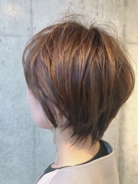 ジーナハーバー(JEANA HARBOR) レイヤーボブで明日からのセットも楽に。大人レイヤーボブ