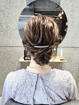 リンダイーロ(Linda Hiro) 【札幌円山】へアセット/シニヨンスタイル/お呼ばれヘア/結婚式
