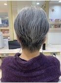 グレイヘアでストレスフリーに