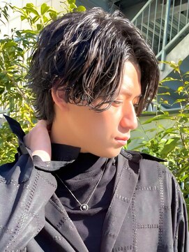 フィフス 名駅(fifth) ラフな質感が◎スパイラルパーマ×センターパート