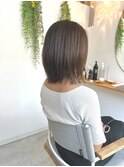 絶妙な軽さのある切りっぱなしボブ♪
