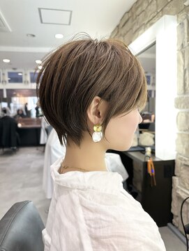 ビューエヒメ(VIEW EHIME) 小顔カットショートボブ大人可愛いアッシュオリーブ20代30代40代
