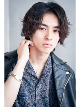 ロイド(Lloyd) 【Lloyd大宮】センターパート×毛先はね