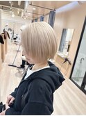 ブロンドショート・ボブレイヤーショートボブ・くびれショート