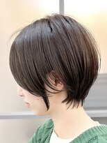 シシ 大宮(She 2.) ショート/ショートボブ/ショートカット/丸みショート/大宮