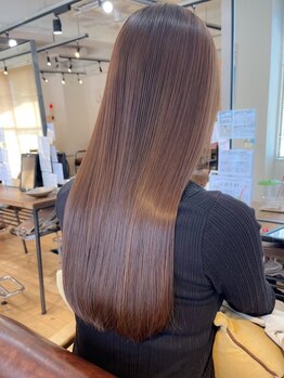 ヒトヒト(hitoHito)の写真/【髪質改善ヘアエステで】憧れの”美ナチュラルストレート”へ☆クセや髪の状態に合わせて丁寧に施術♪
