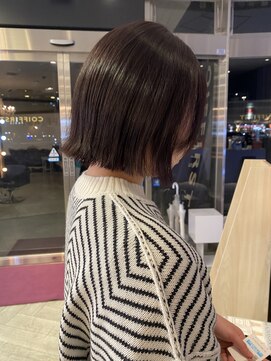 コワファースト 大分(COIFF1RST) 切りっぱなしボブ/外ハネ/パープル