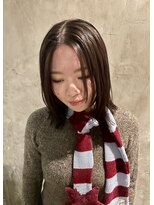 ヘルベチカ・ヘア(Helvetica hair)&nbsp;ミディアムレイヤー/レイヤーカット/ミディアムヘア/前髪なし