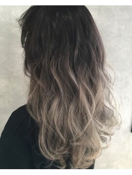 アンククロス 表参道(ANKH CROSS) 外国人風 ホワイトブロンズグラデーショ 【ANKH CROSS 表参道】