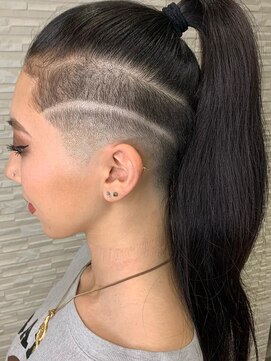 エイトヘアー(Ei8htHair) 格好良さ200%☆スキンフェード女子