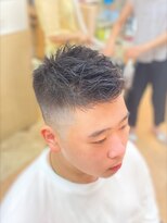 エリカ 美容室&nbsp;バーバー風スキンフェードスタイル