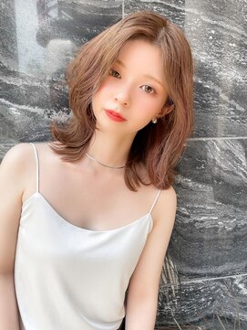 ジーナリア(Xena ria) 《袴田》たっぷりレイヤーのくびれボブ