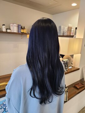 エファッセ 鴻巣2号店(efface) ブルーブラック×アッシュブラック×寒色系カラー×ゆる巻き