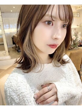 プアメリア 名古屋(Puamelia) 垢抜けイヤリングカラー♪外はねボブ　ベージュカラー