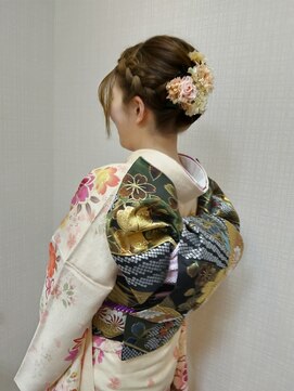 サロン ド オリーブ シニヨン