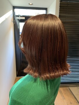 テンダー(Tender) 切りっぱなしボブ／ナチュラルピンクブラウン