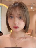 垢抜けボブと透明感ヘーゼルベージュ