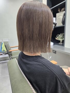 ヘアーグロウニコ(hair grow nico...) アディクシーカラーで作る白髪ぼかし