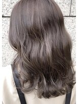 エレノア 博多ANNEX(Eleanor)&nbsp;透明感の可愛いダークトーンのシルバーグレージュ