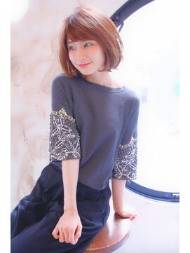 ブーケ(BOUQUET) イルミナカラー・レトロボブ・ヘルシーレイヤー・オレンジ・小顔