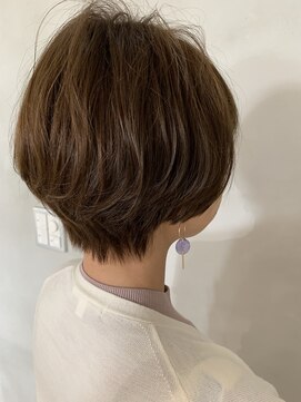 カリス(CHARIS) ショートスタイル
