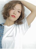 ラフ＆カジュアルなくせ毛風ミディ