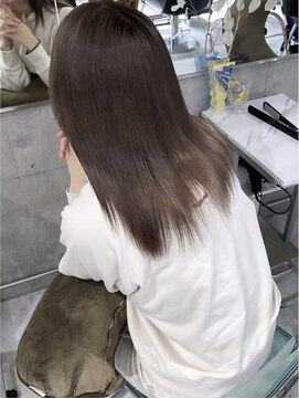ラヴィ 山科店(Lavy) ナチュラルベージュ