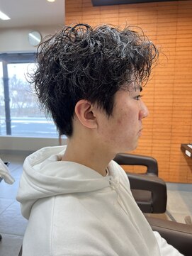 リリ(Liri material care salon by JAPAN) メンズパーマデザイン