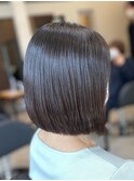 顔周りレイヤーカットグレージュカラーくびれボブショートカット