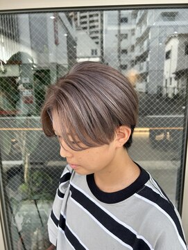 アドア 横浜(ADORE) 【ADORE 横浜】アッシュグレージュ×センターパート