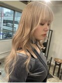 ハイライトカラーミルクティーベージュレイヤーカット