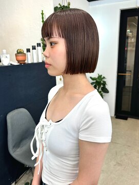 イースエモーション(ease et motion) 【天神.大名.今泉】ぷつっとボブで大人可愛く