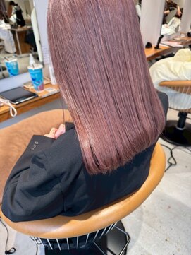 ギネス(Giness) チェリーブラウンラベンダーピンク×ツヤさらミディ