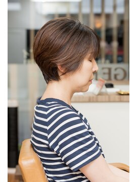ヘアージャンティ(HAIR GENTIL) ショート 【 丸みショート × 耳かけ 】