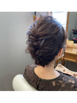 ヘアーラヴィアン(Hair) 【ラヴィアン】結婚式や二次会に☆編み込みアップスタイル