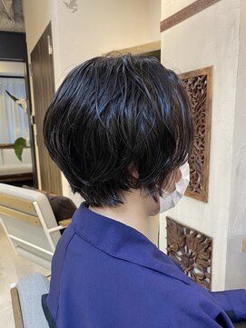 ヘアリゾート粋 ウナム 新宿東口店(enam) ナチュラルウェーブショート
