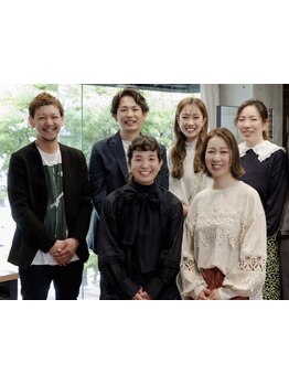 【阪神福島駅徒歩1分】知識豊富な女性スタイリスト在籍！丁寧なカウンセリングで本格髪質改善♪