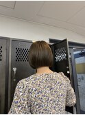 ぱつっとボブスタイル