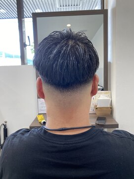 グランドール リュクス(Grandoll Luxe) スキンフェードスタイル