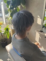 ムード カナザワ(mood kanazawa)&nbsp;透明感ダークシルバーグレーアッシュ　束感マッシュウルフ