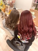 リズ(Liz.)&nbsp;ミルクティーベージュ　レッドカラー