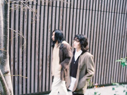 オーオ シカシカ(OOO YY)の写真