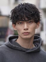 波巻きスパイラルパーマシャドウパーマツーブロック20代原宿束感