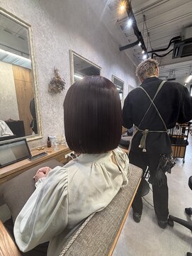 コンフィー(comfy) 『shouki』ミニウルフ ホワイトブロンド 髪質改善