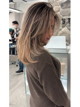 リュストル 町田(LUSTRE) ブロンドバレイヤージュカラー