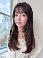 アフロート ディル(AFLOAT D'L)&nbsp;2wayバングでイメチェン！顔まわりレイヤーくびれヘアが人気◎